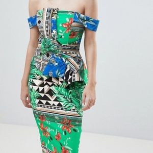 EUC - River Island printed midi dress EUR SIZE 12/ US size 8.  Shapely Beauty!